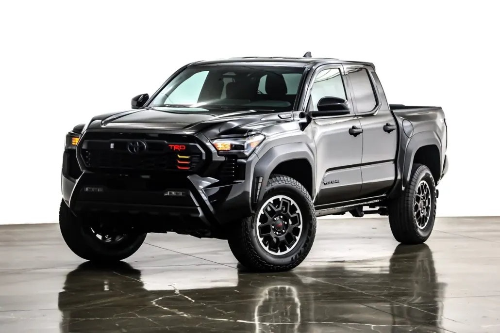 2025 Toyota Tacoma TRD Off-Road photo 1