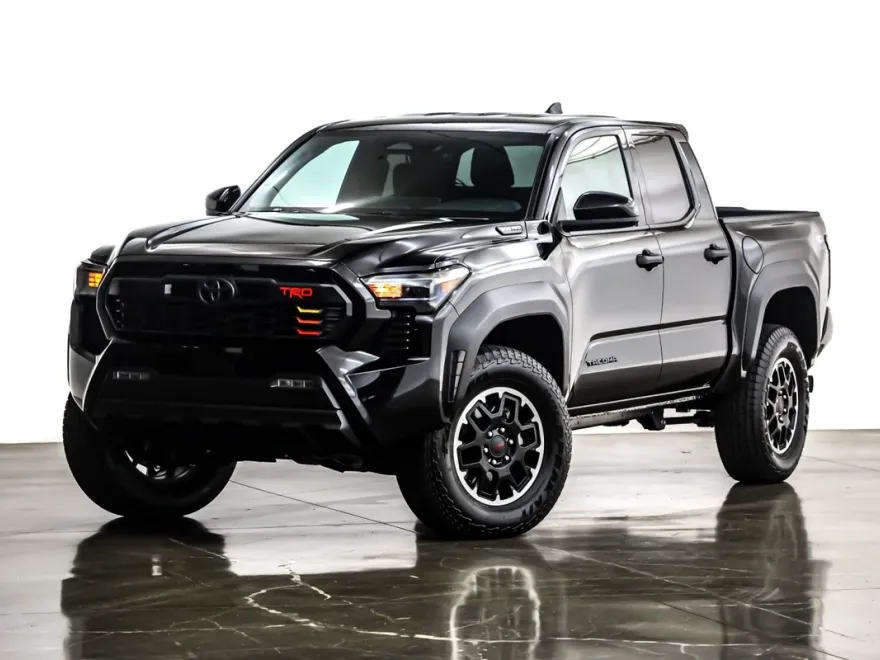 2025 Toyota Tacoma TRD Off-Road photo 1