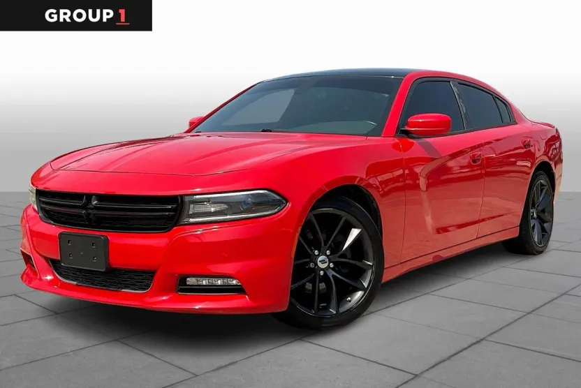 2017 Dodge Charger R/T photo 1