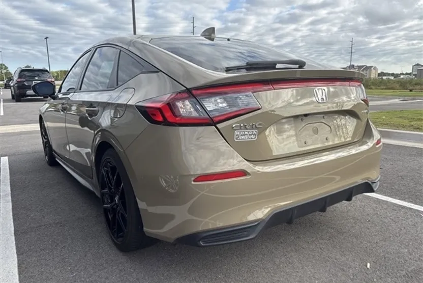 2025 Honda Civic Sport Hatchback photo 1