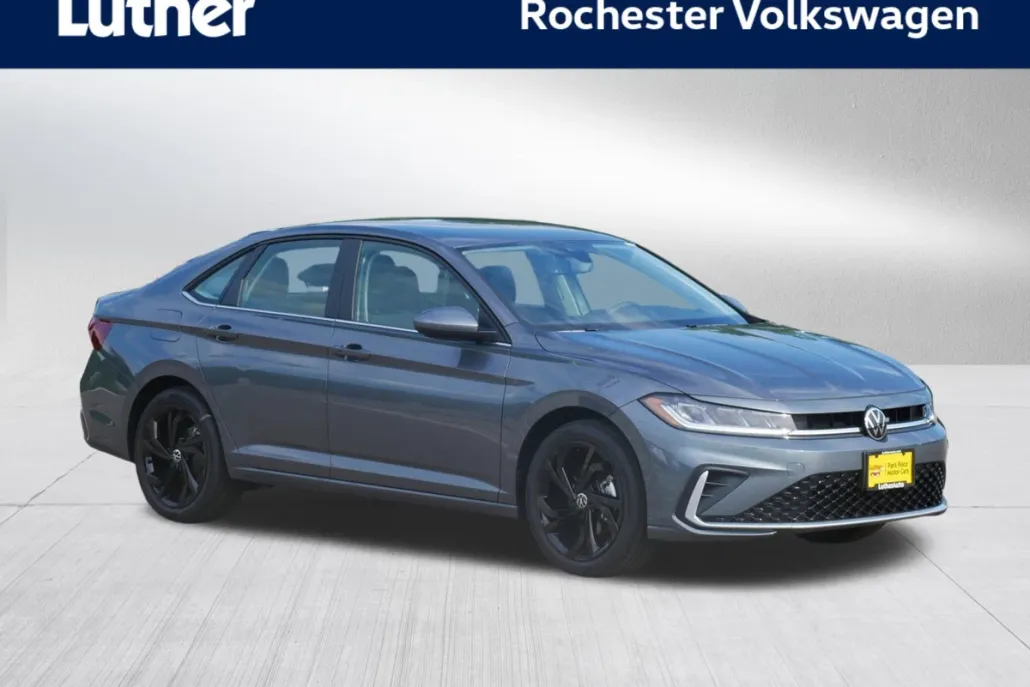2025 Volkswagen Jetta SE photo 1