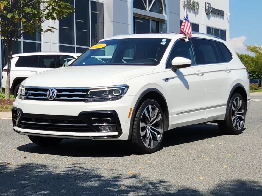 2020 Volkswagen Tiguan SEL Premium R-Line photo 1
