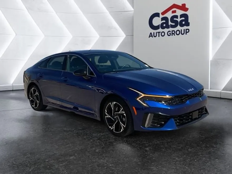 2025 Kia K5 GT-Line photo 1