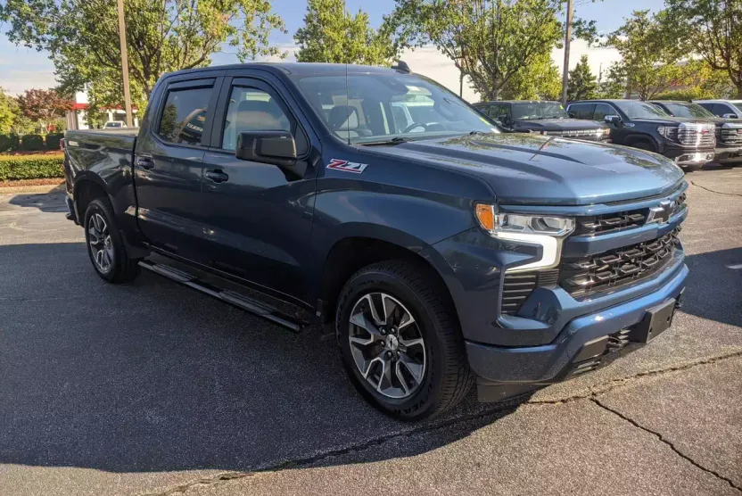 2022 Chevrolet Silverado 1500 RST photo 1