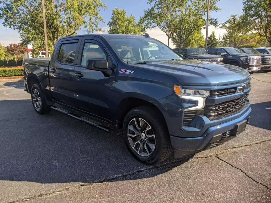 2022 Chevrolet Silverado 1500 RST photo 1