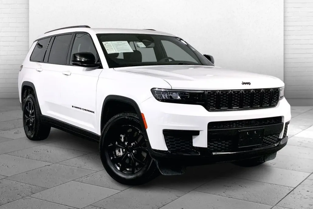 2024 Jeep Grand Cherokee Altitude photo 1