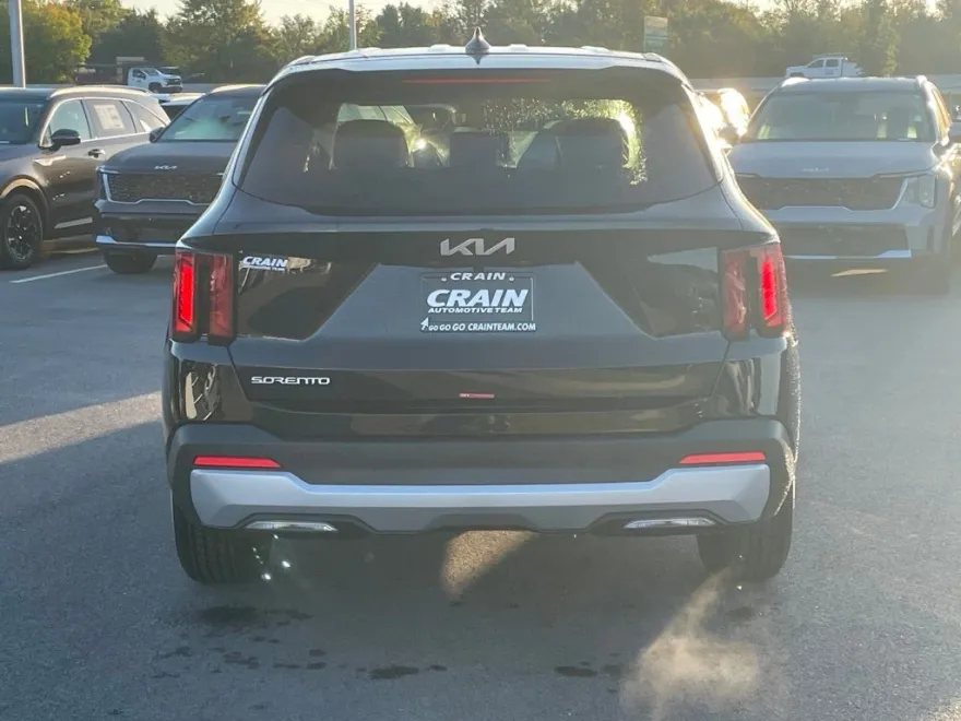 2026 Kia Sorento LX photo 1