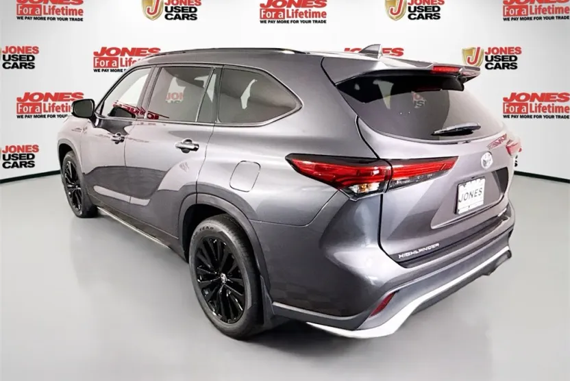 2023 Toyota Highlander XSE photo 1