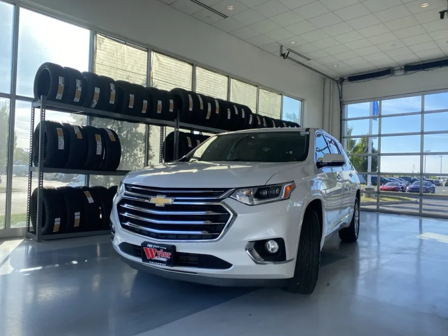 2018 Chevrolet Traverse High Country photo 1