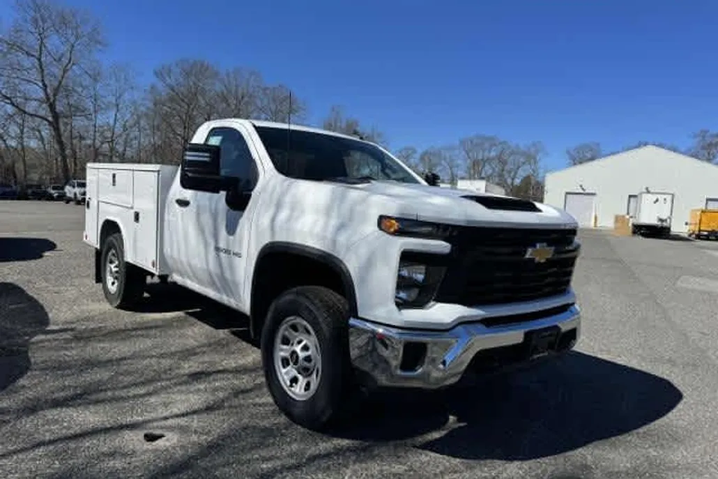 2024 Chevrolet Silverado 3500HD photo 1