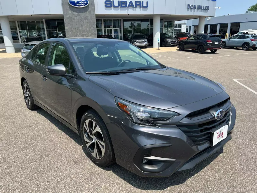 2025 Subaru Legacy Premium photo 1