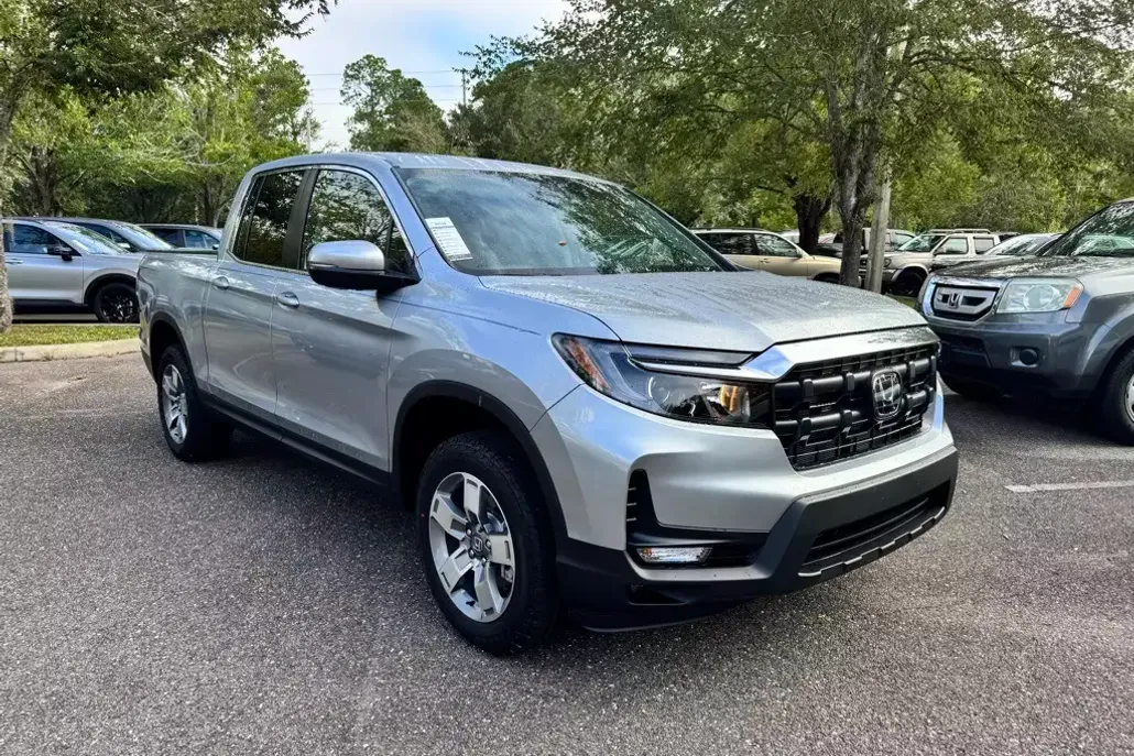 2025 Honda Ridgeline RTL photo 1