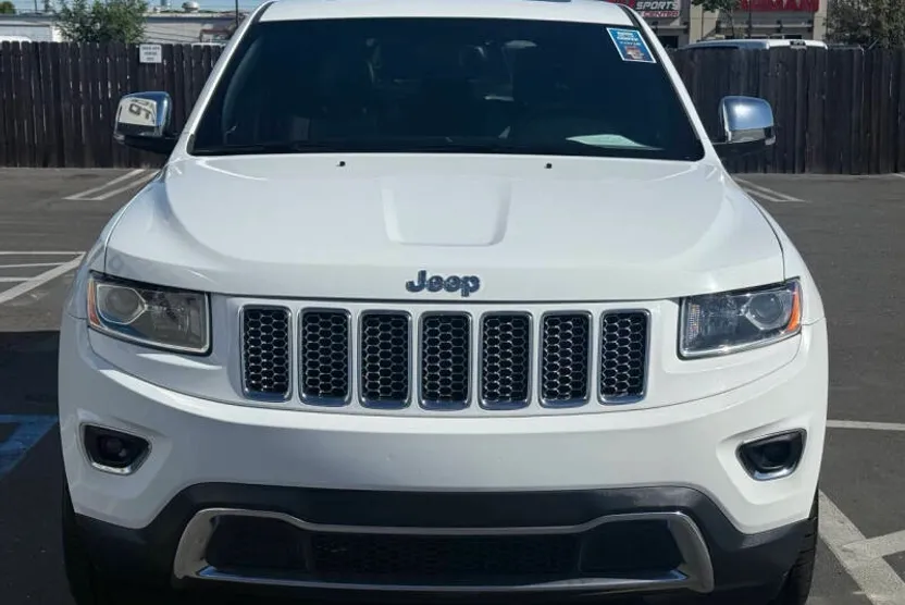 2015 Jeep Grand Cherokee Limited photo 1