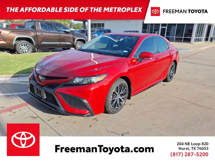 2023 Toyota Camry SE photo 1