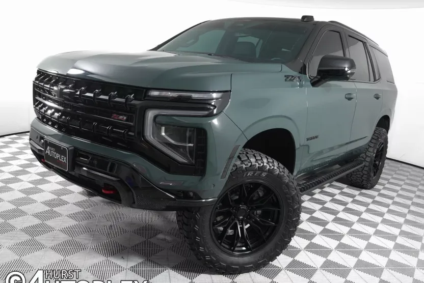 2025 Chevrolet Tahoe Z71 photo 1