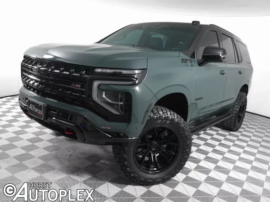 2025 Chevrolet Tahoe Z71 photo 1