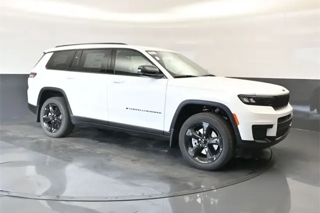 2025 Jeep Grand Cherokee Altitude X photo 1