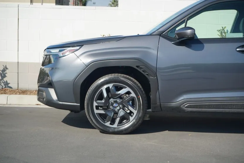2025 Subaru Forester Limited photo 1