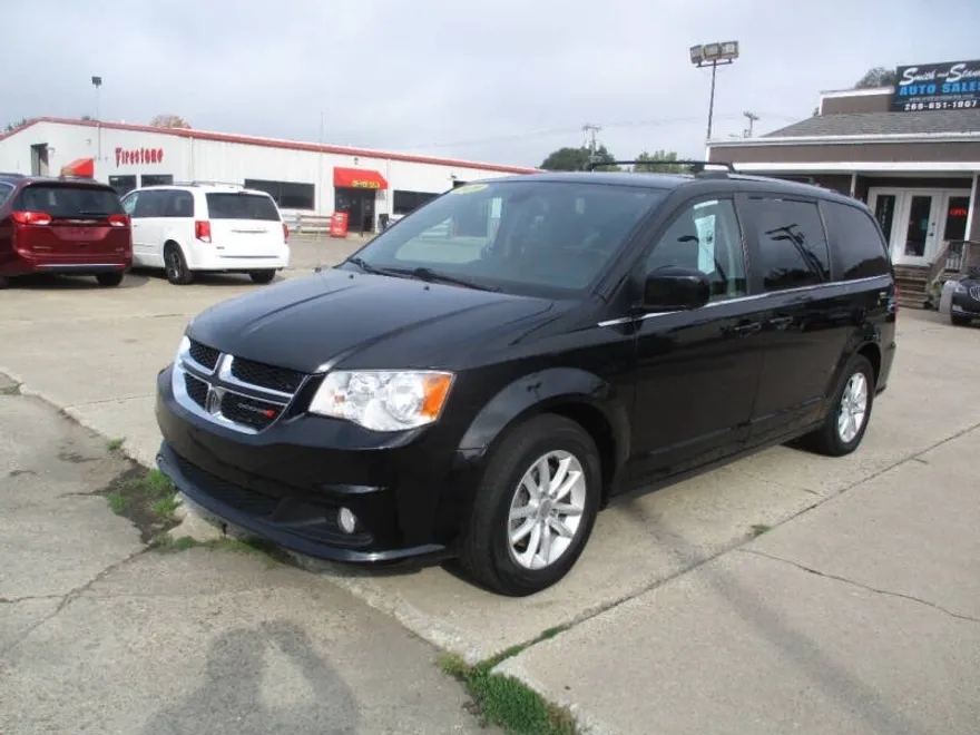 2020 Dodge Grand Caravan SXT photo 1