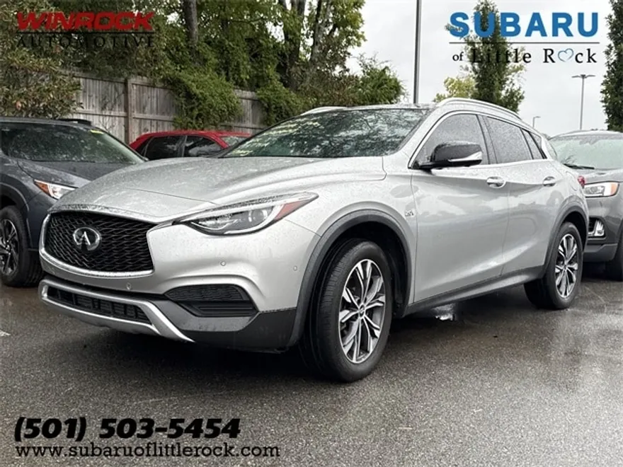 2019 Infiniti QX30 Luxe photo 1