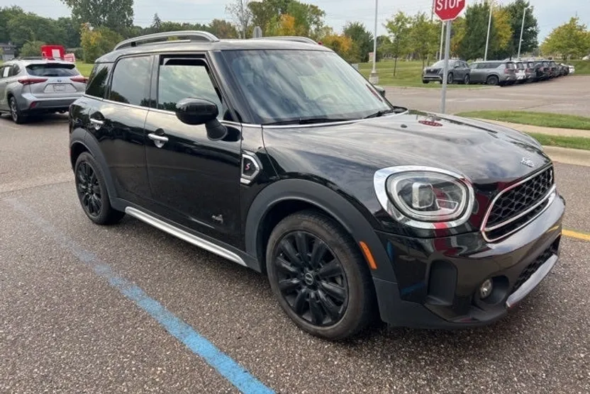 2021 Mini Countryman ALL4 S photo 1