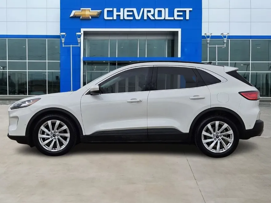 2021 Ford Escape Titanium Hybrid photo 1