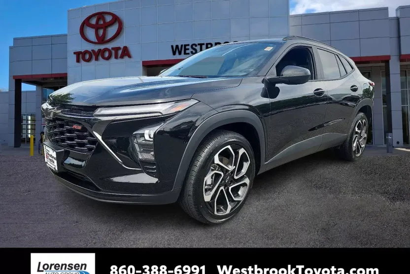 2024 Chevrolet Trax photo 1
