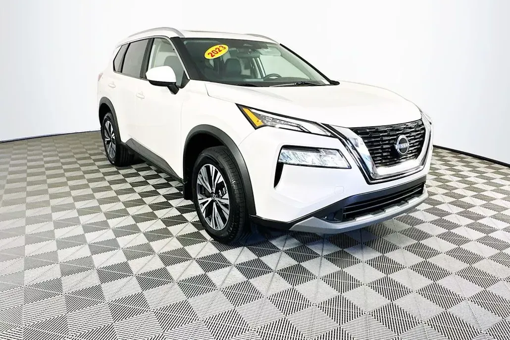 2023 Nissan Rogue SV photo 1