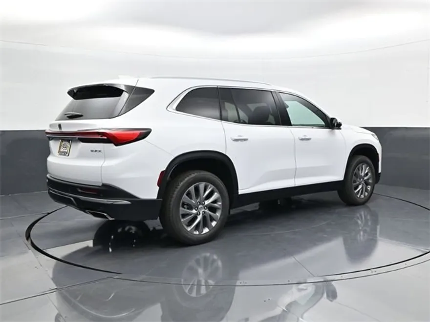 2026 Buick Enclave Preferred photo 3