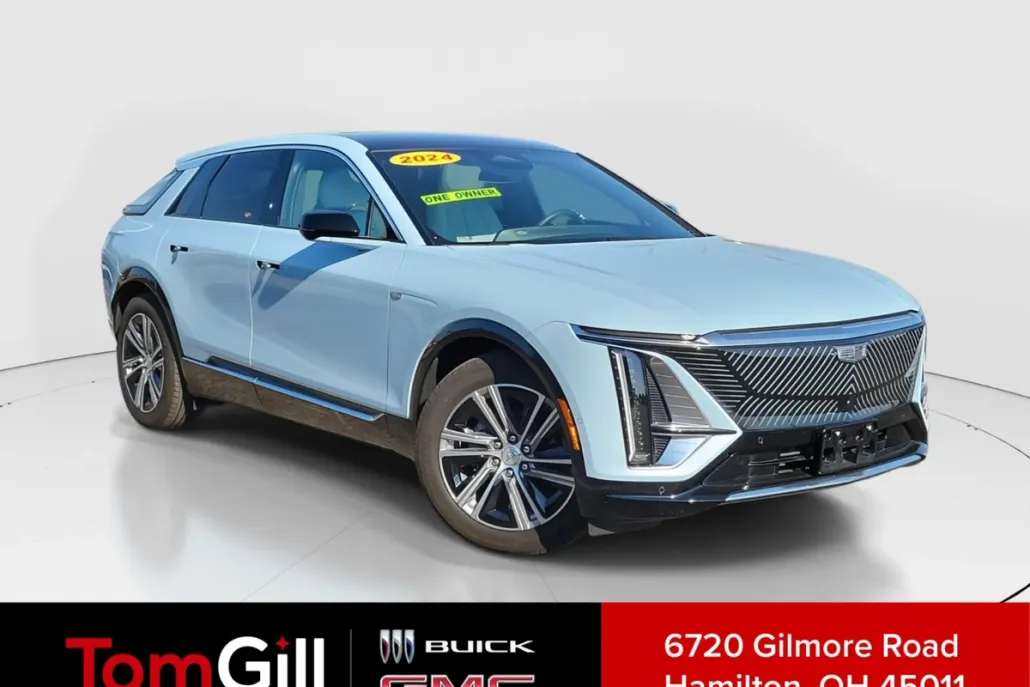 2024 Cadillac Lyriq Luxury photo 1