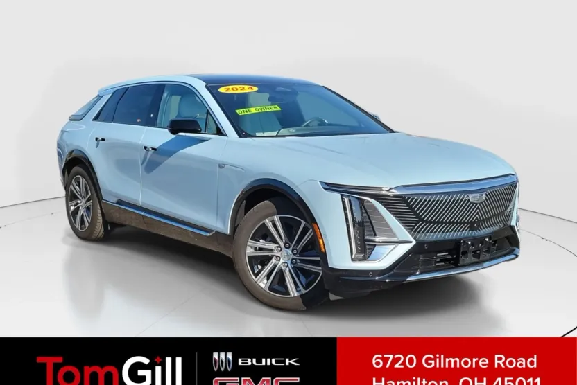 2024 Cadillac Lyriq Luxury photo 1