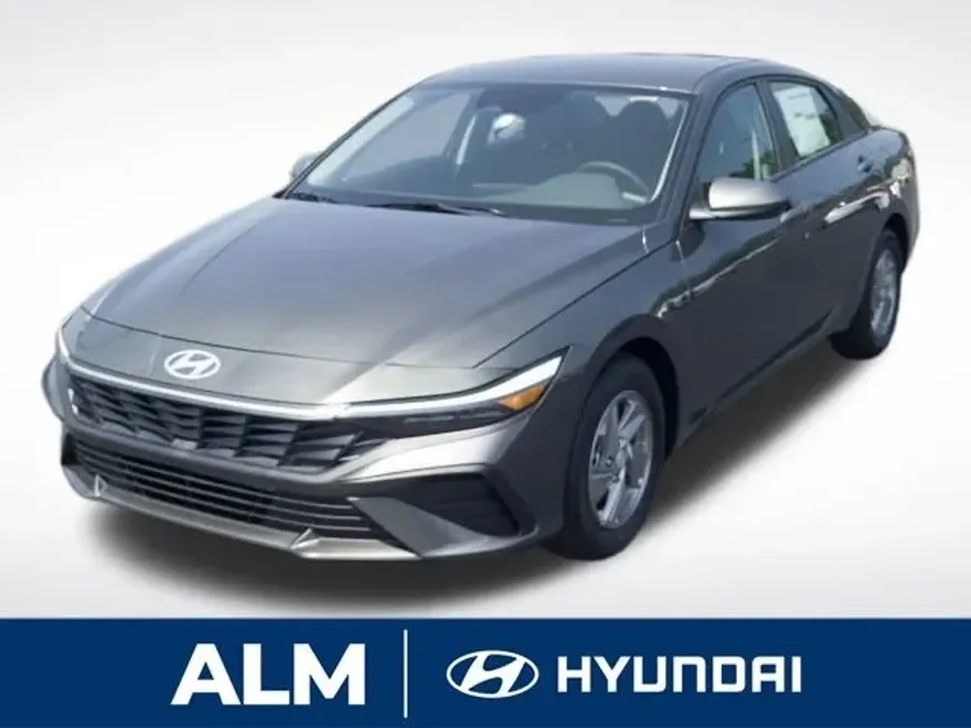 2026 Hyundai Elantra SE photo 1