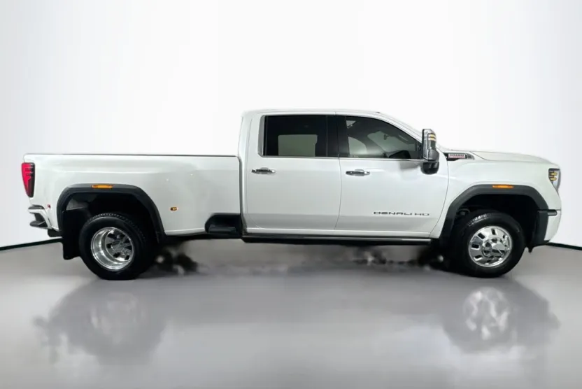 2024 Gmc Sierra HD Denali photo 1