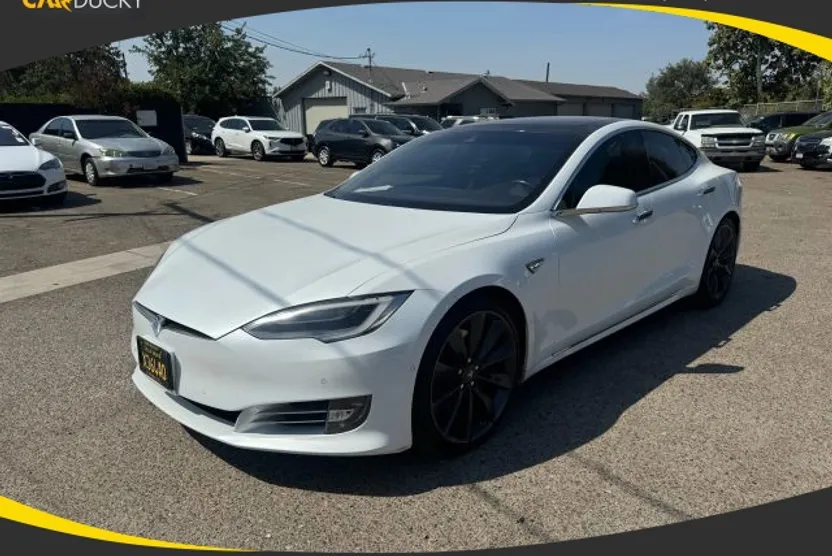 2016 Tesla Model S 90D photo 1