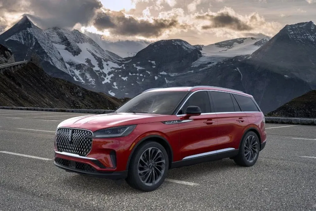 2025 Lincoln Aviator Reserve photo 1