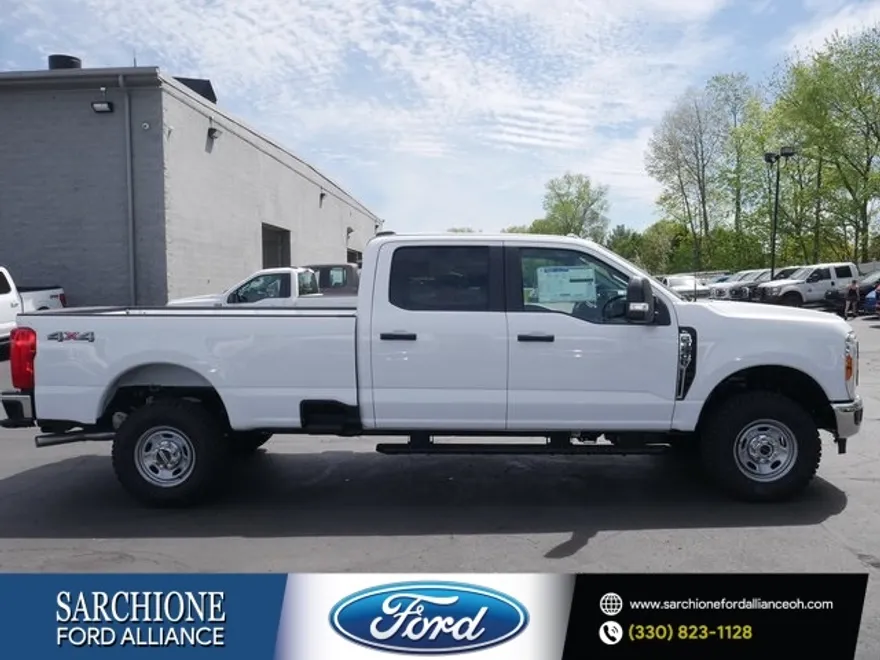 2025 Ford F-350 photo 1