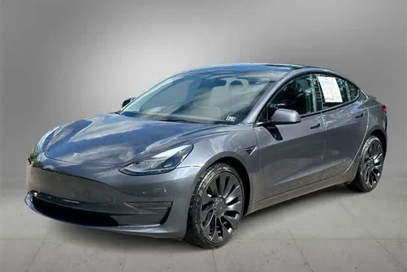 2023 Tesla Model 3 Performance photo 1