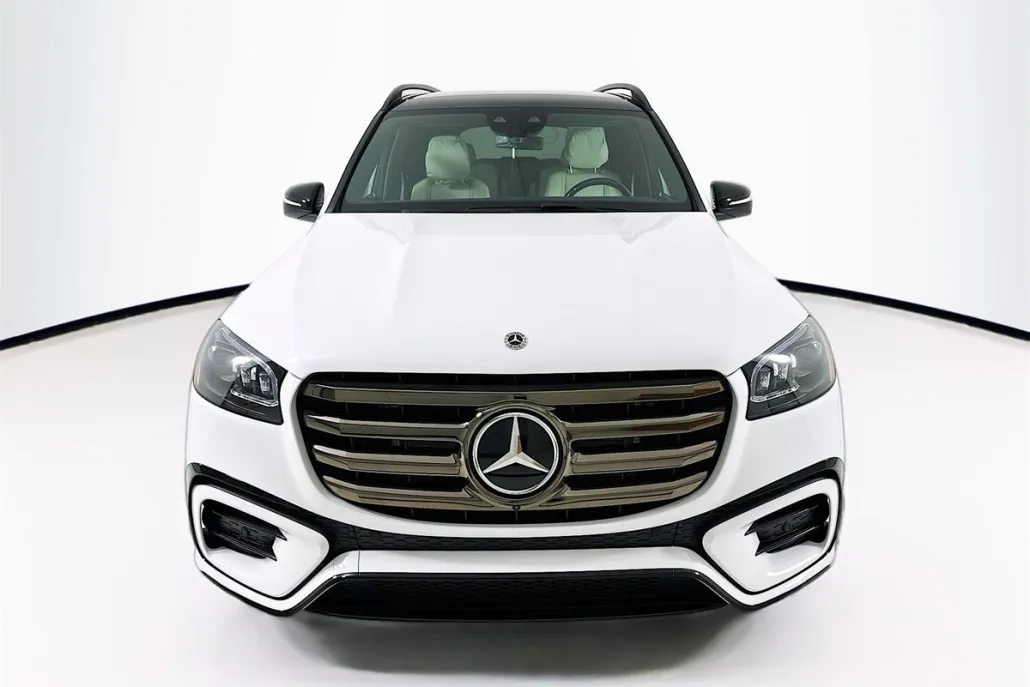 2026 Mercedes Benz GLS 580 4MATIC photo 1