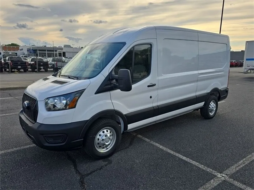2025 Ford Transit photo 1