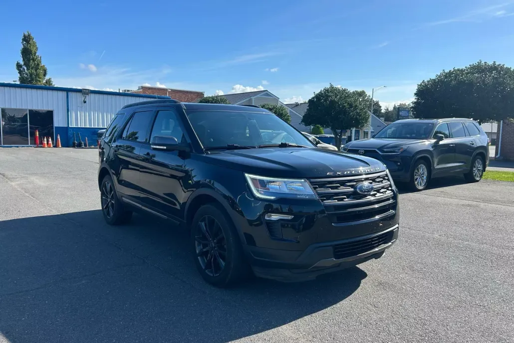 2018 Ford Explorer XLT photo 1