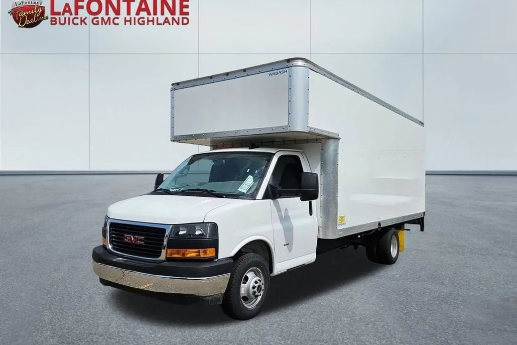 2024 Gmc Savana Cutaway 3500 photo 1