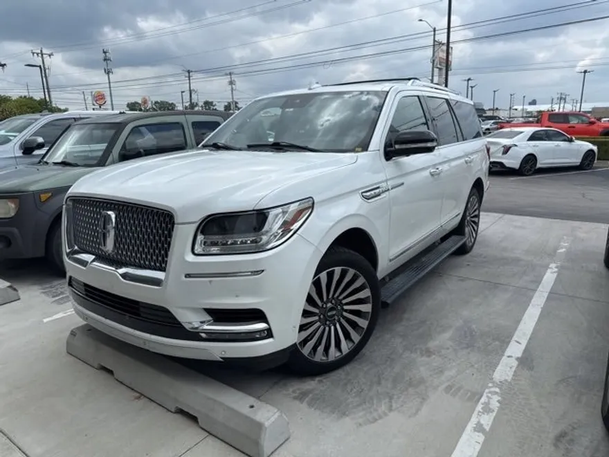 2021 Lincoln Navigator Reserve photo 1