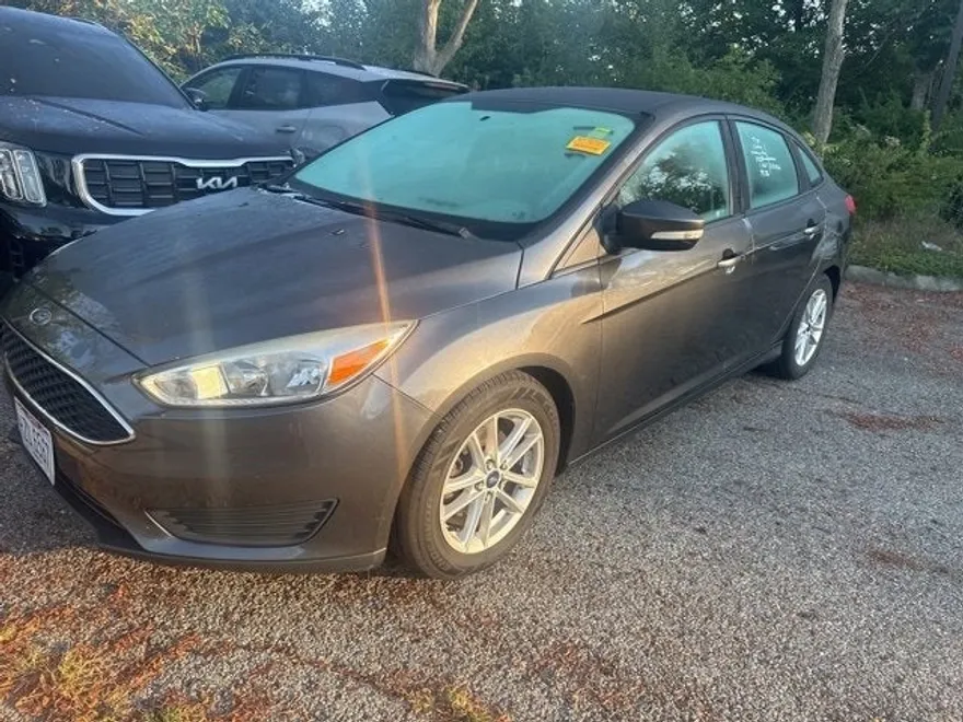 2016 Ford Focus SE photo 1