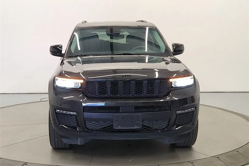 2024 Jeep Grand Cherokee Limited photo 1