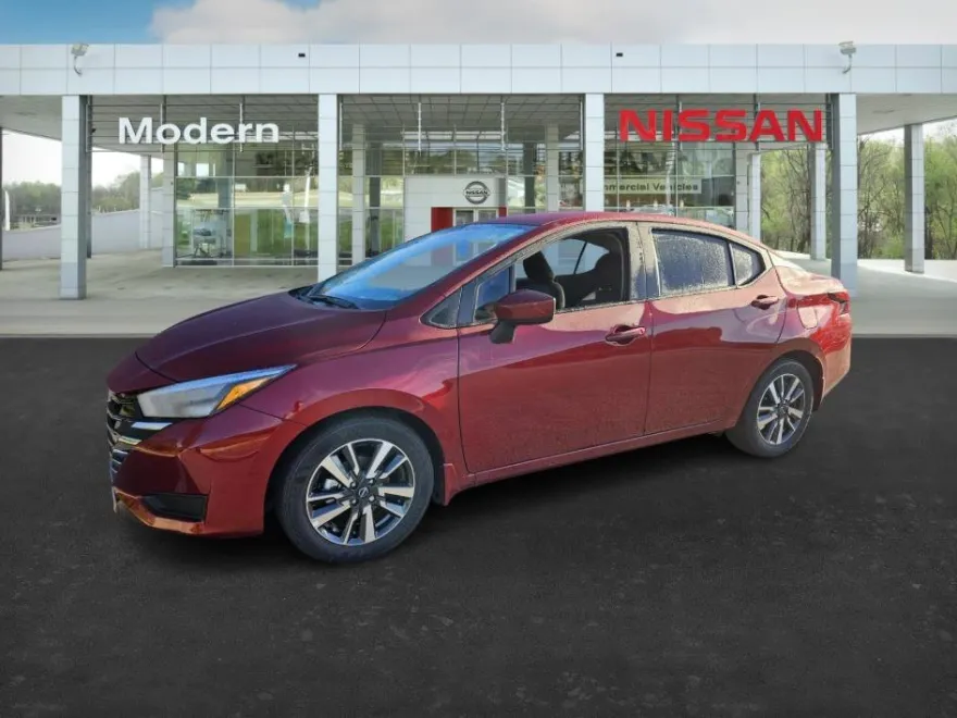 2025 Nissan Versa SV photo 1