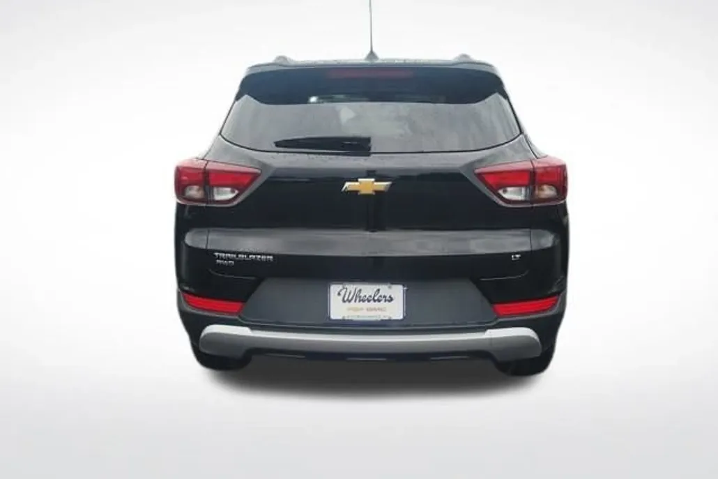 2023 Chevrolet Trailblazer LT photo 1