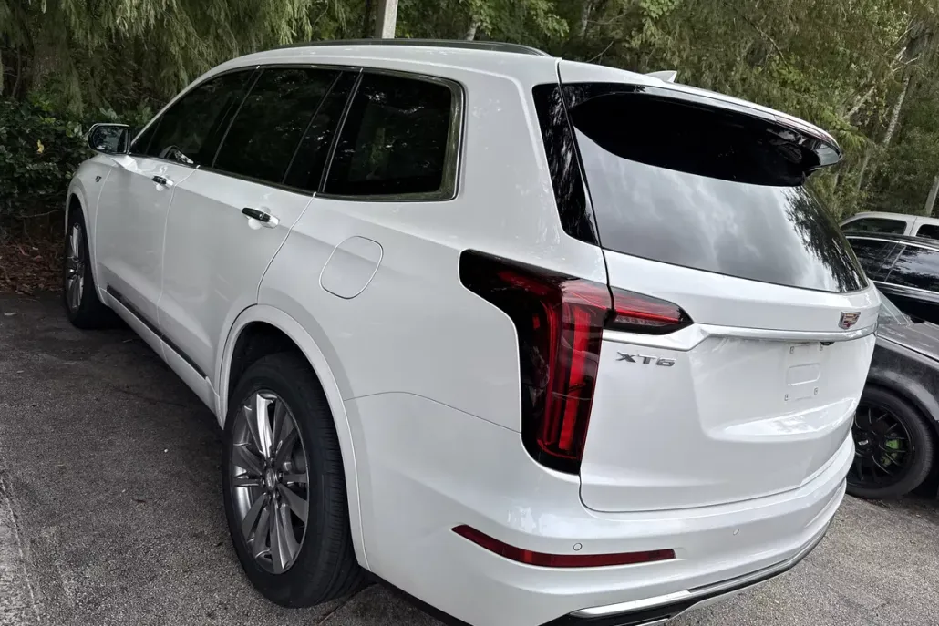 2023 Cadillac XT6 Premium Luxury photo 1