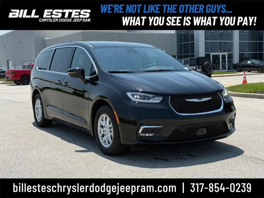 2025 Chrysler Pacifica photo 1