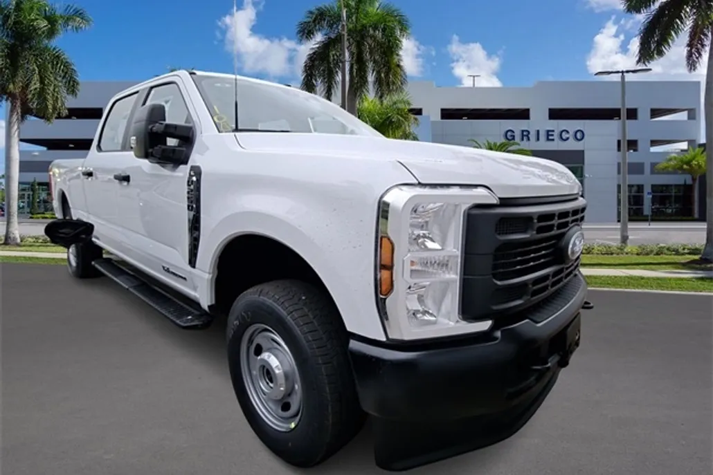 2025 Ford F-250 XL photo 1