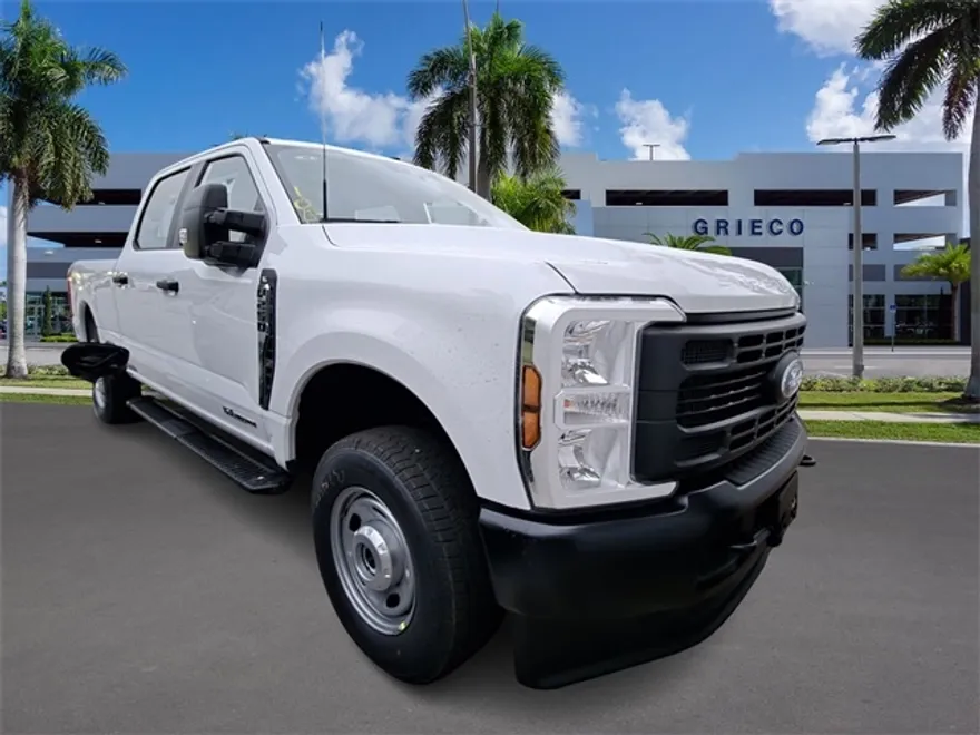 2025 Ford F-250 XL photo 1